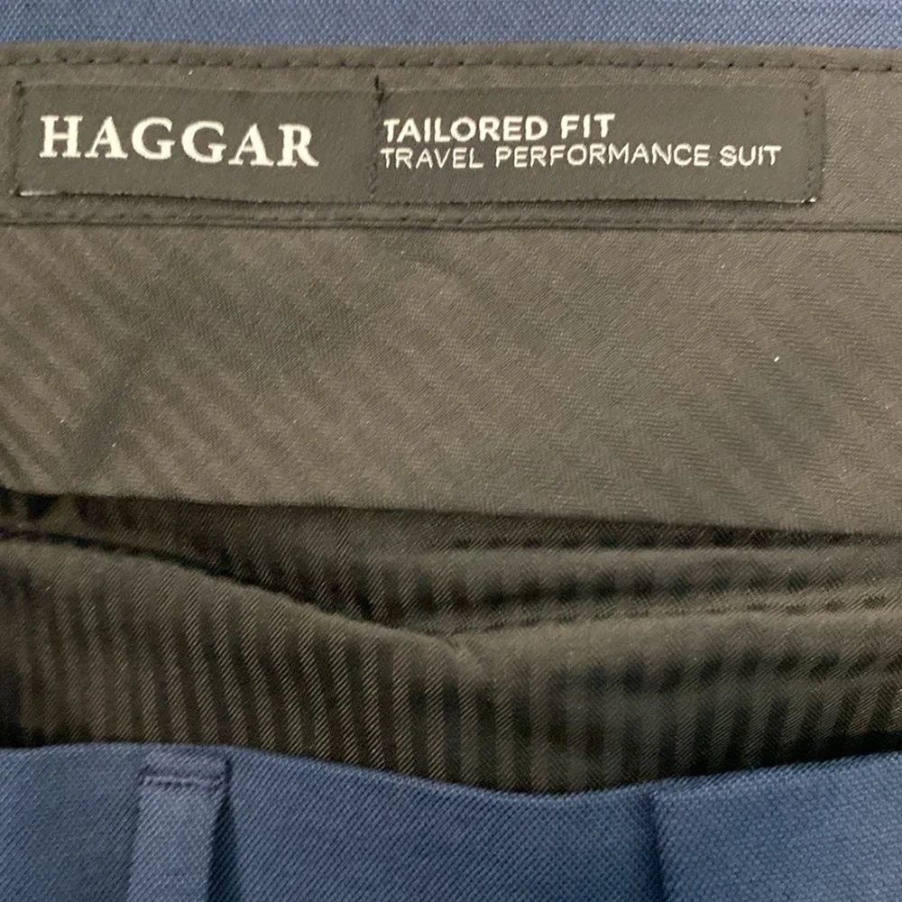 Men’s Haggar Taylor’s Fit Travel Performance Pants. ‎ Navy.  Size 36x30 - Picture 4 of 5